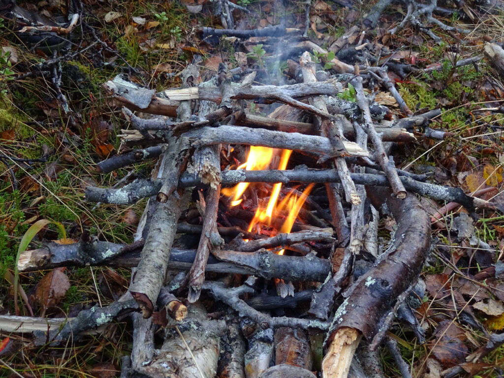 Weten hoe je vuur kunt maken met spul uit de natuur