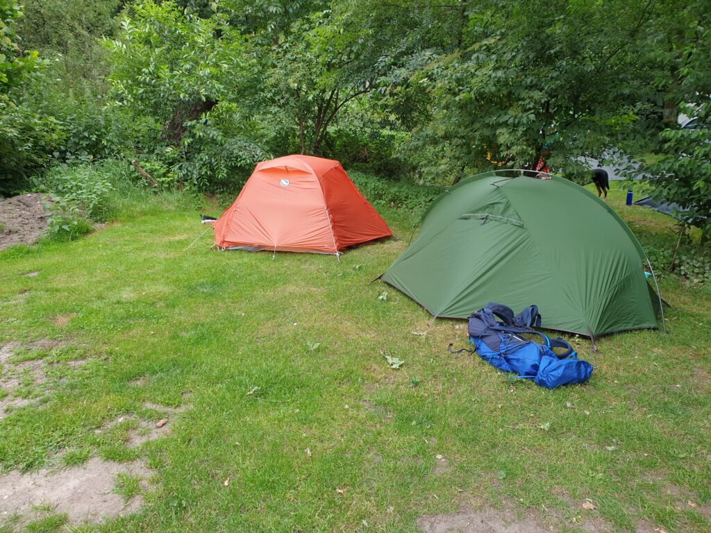 Kamperen bij een trektocht op camping De Holterberg
